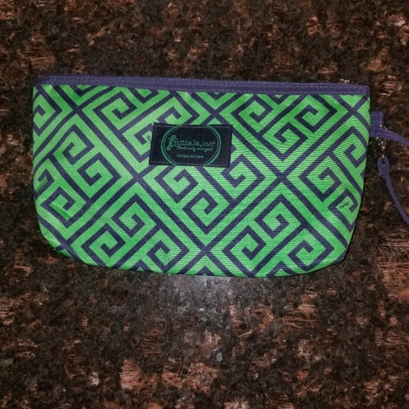 NEW! ML Pouch - Picture 3 of 5